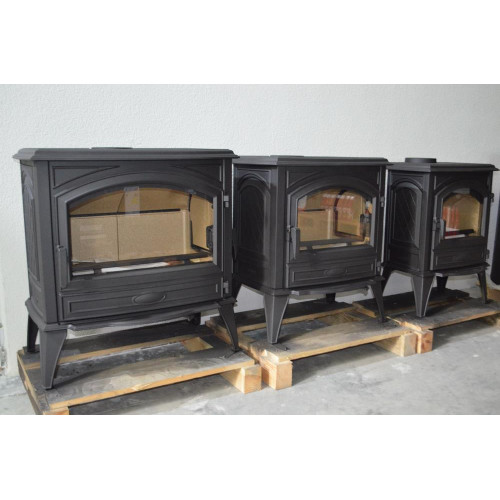 Ефективна і стильна камінна піч Dovre 540 W для вашого домашнього комфорту